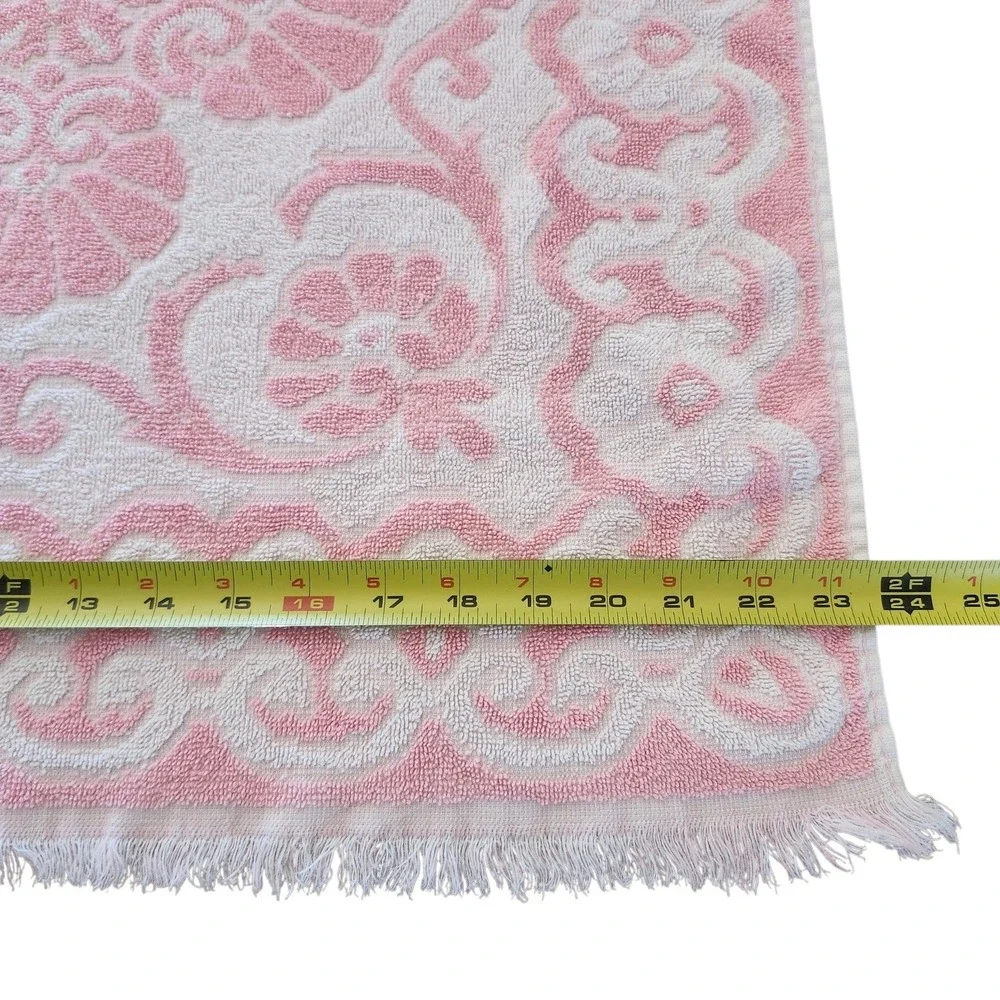 Vintage 60s Fieldcrest Bath Towel Pink Sculpted Fringe MCM Set of 2 USA